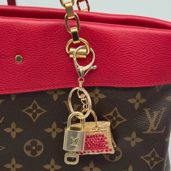 Authentic Louis Vuitton Lock & Key with unbranded Bag Keycharm, Keychain - Picture 3 of 9